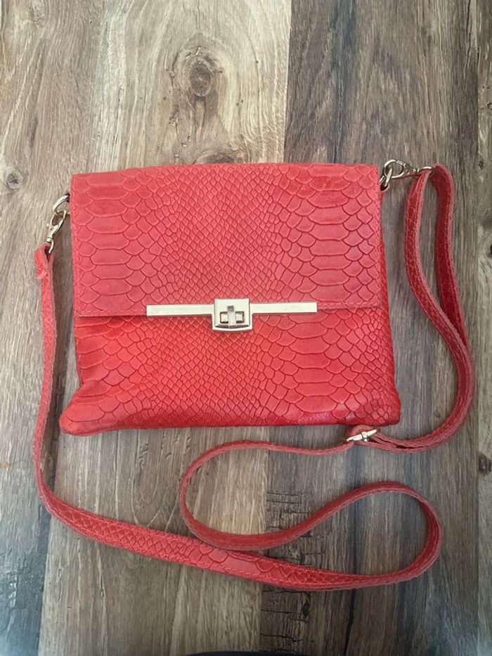 Sac rouge cuir
