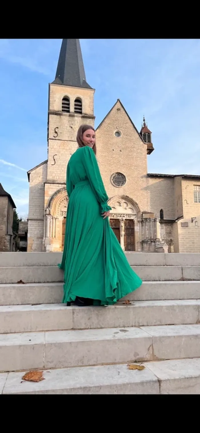 Robe verte longue - photo numéro 2