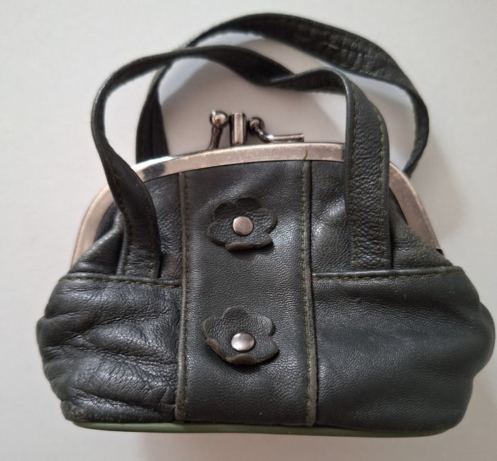 Porte-monnaie forme sac à main