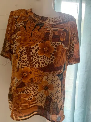 Blouse Françoise de France taille 44 manches courtes