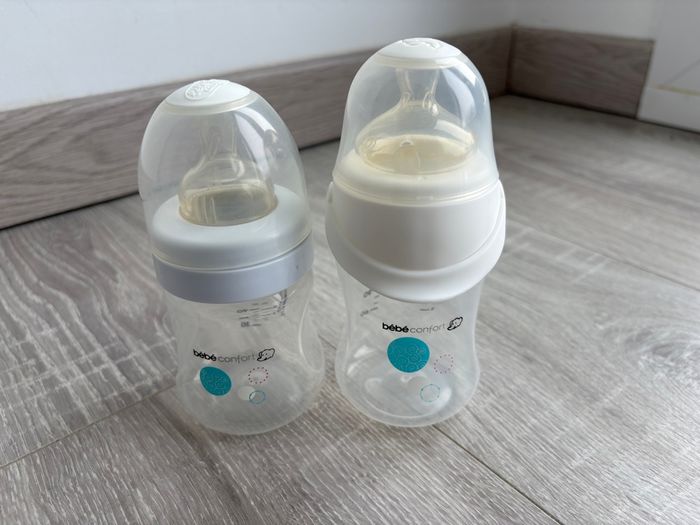 Lot de 2 biberons neufs bébé confort