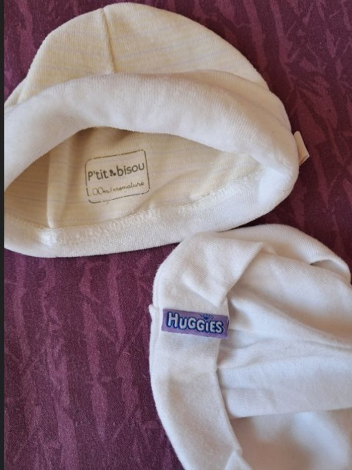 2 bonnets 0 1 mois, unisexes, TBE - photo numéro 2