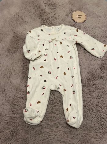 Pyjama bébé fille taille 12mois 