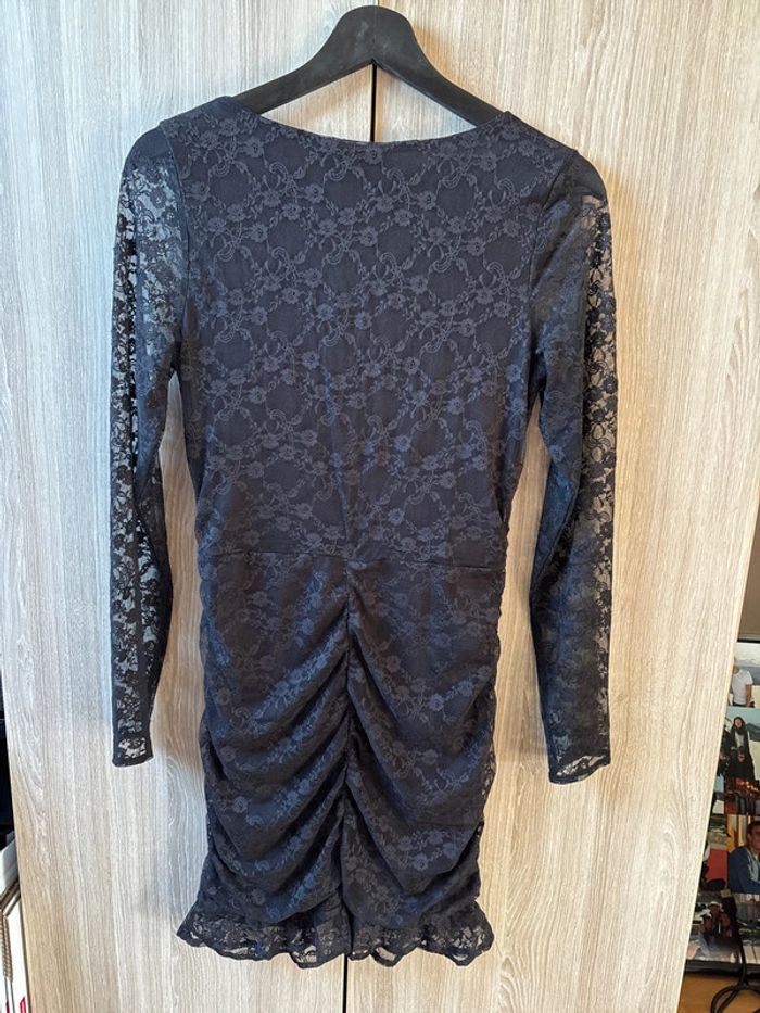 Robe noire en dentelle H&M - photo numéro 5