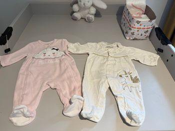 Lot 2 pyjamas