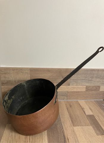 Ancienne casserole en cuivre