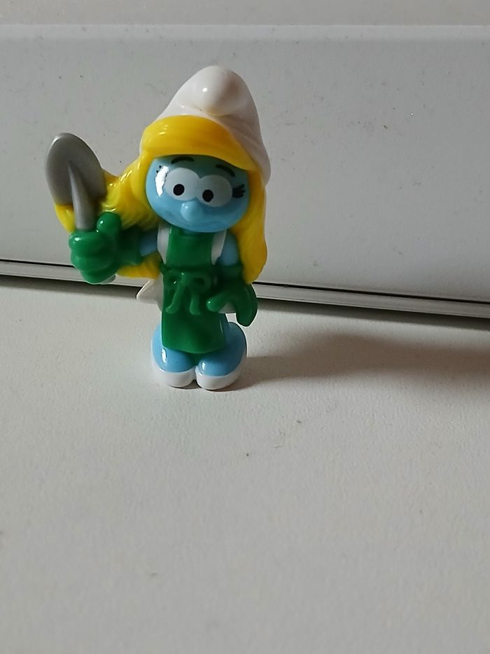 Figurine Schtroumpfette