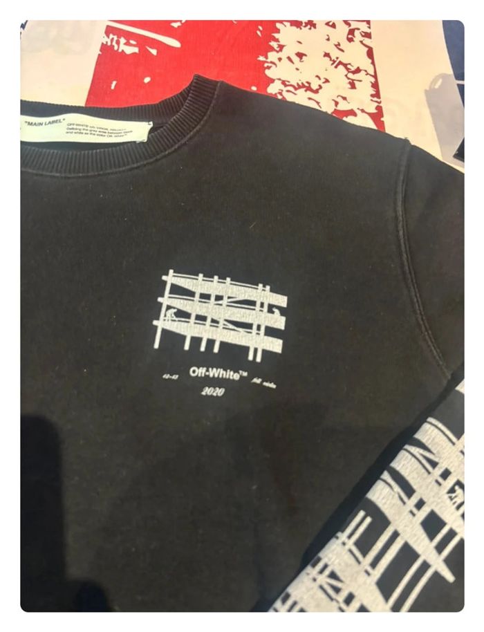 Sweat Off White taille L/XL noir imprimé dans le dos et sur les manches - photo numéro 8