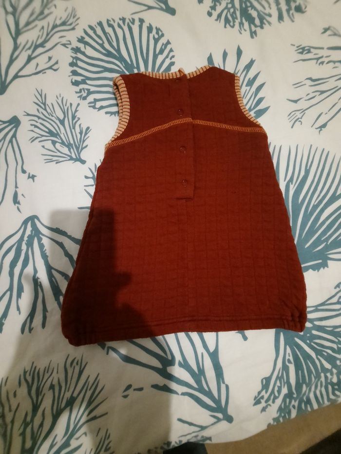 Vends robe bébé taille 6 mois - photo numéro 2