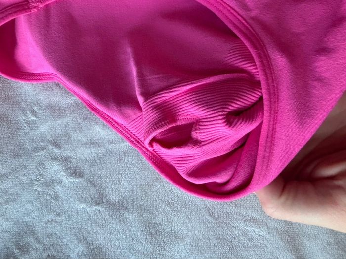 Brassière de sport 🩷 - photo numéro 5
