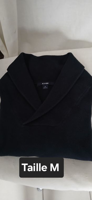 Pull homme mi saison Taille M marque Kiabi 