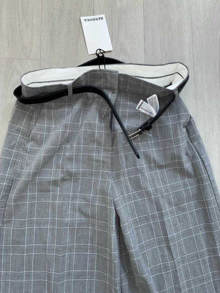 Pantalon gris Bershka avec ceinture S - photo numéro 6