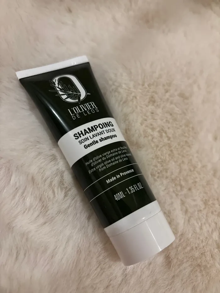 Shampoing soin lavant doux made in Provence 40ml L’olivier de Leos - photo numéro 3