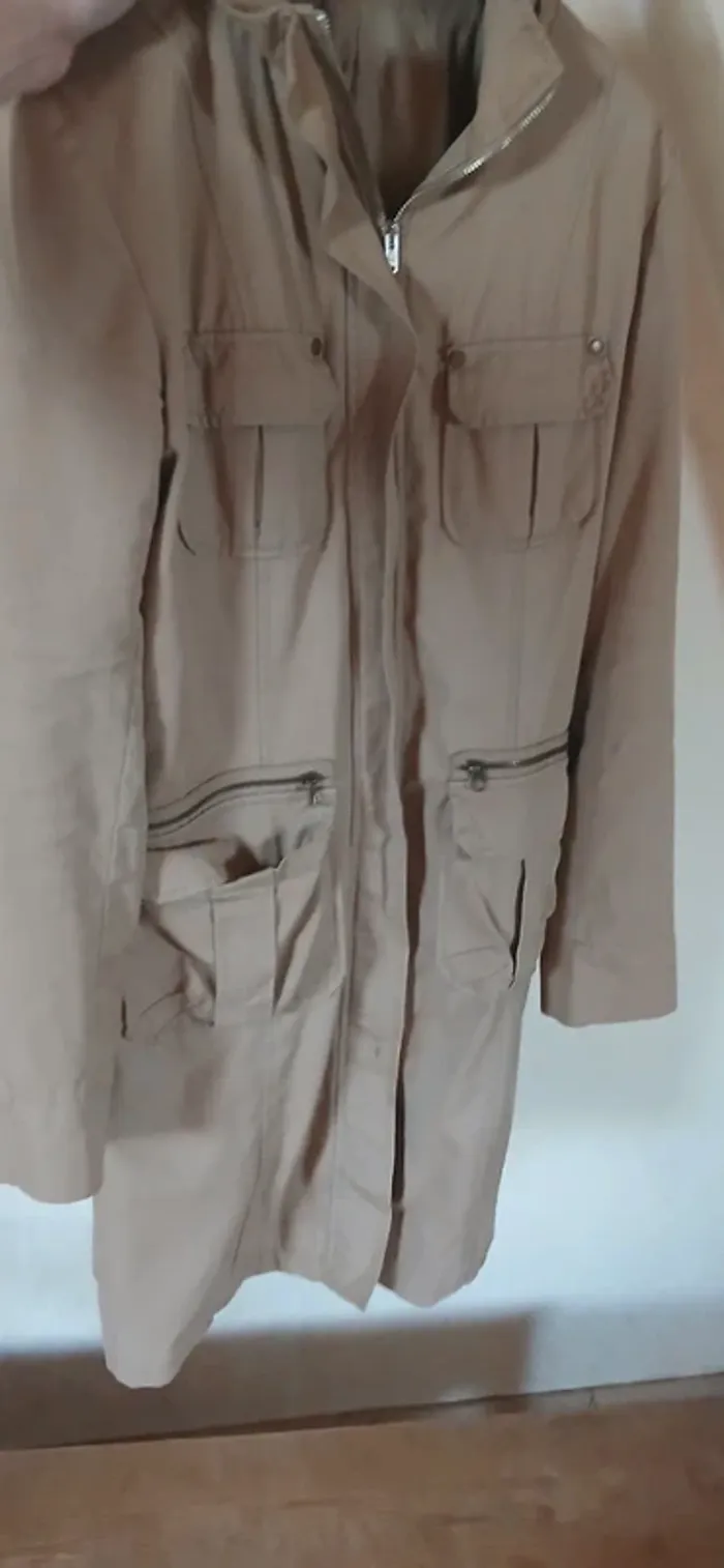 Long manteau beige - photo numéro 6