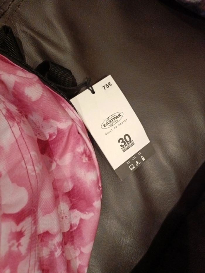 Sac Eastpak neuf - photo numéro 2