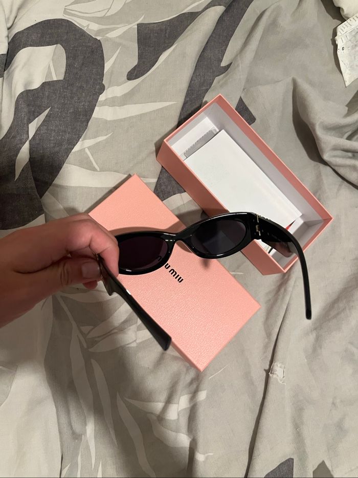 Lunette de soleil miu miu femme - photo numéro 2