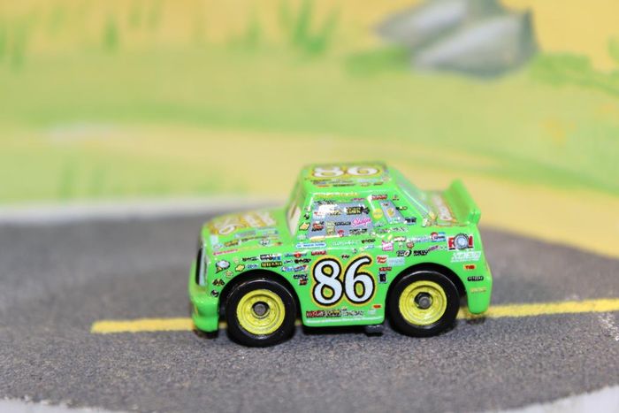 Disney Pixar cars mini racer Chick Hicks - photo numéro 2