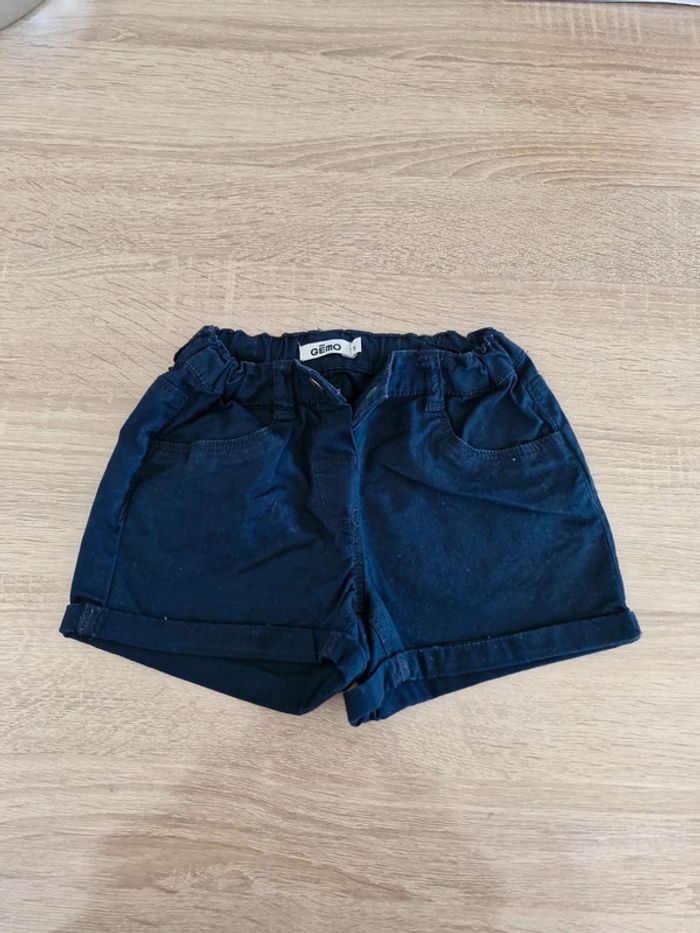 Short bleu marine 5 ans