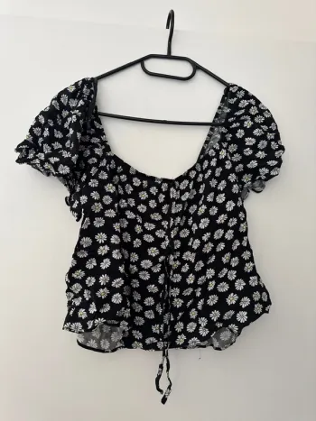 Blouse noire avec fleurs Primark