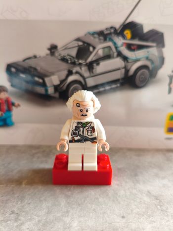 Minifigurine doc retour vers le futur 