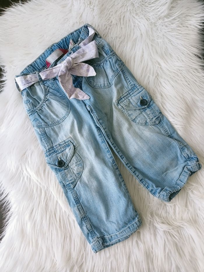 Pantacourt bleu ciel avec ceinture H&M 6/7ans 122cm - photo numéro 1