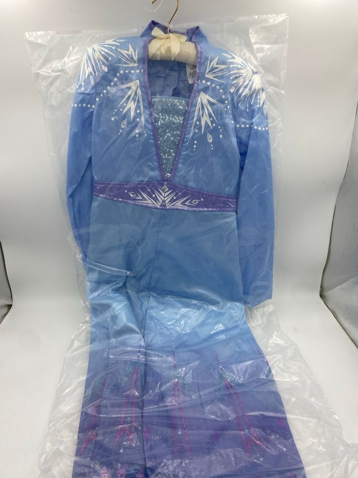 Déguisement / Costume Elsa pour enfants (10ans) La Reine des Neiges 2 / Robe de princesse - photo numéro 3