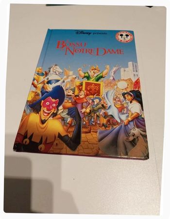Le bossu de Notre Dame Mickey club du livre