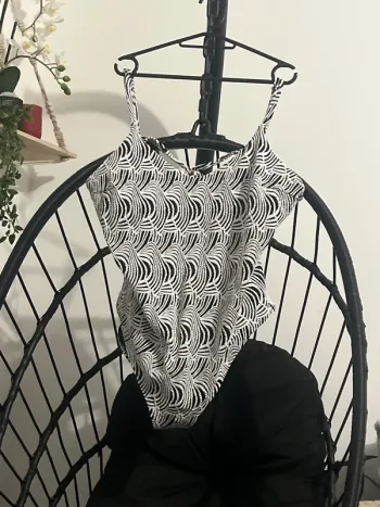Maillot de bain une pièce taille 56