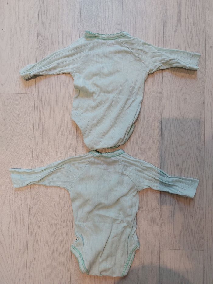 Lot 4  bodies manches longues 1m - photo numéro 5