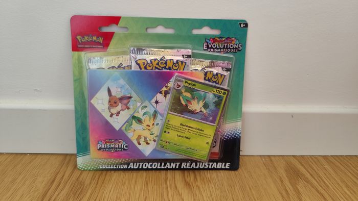 Tripack Carte Pokémon Évolution prismatique avec carte Promo Phyllali neuf scellé