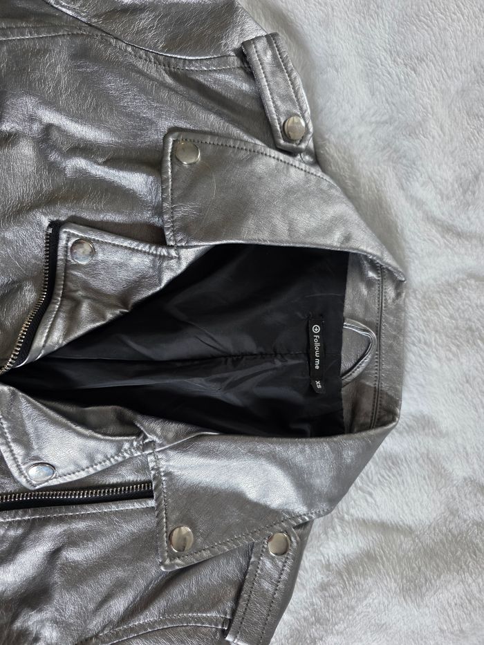 Veste en cuir grise - photo numéro 2