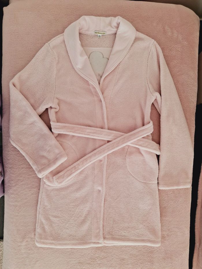 Robe de chambre Vertbaudet 10 ans en polaire rose motif nuage brodé doré