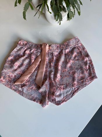 Short de nuit rosée gris