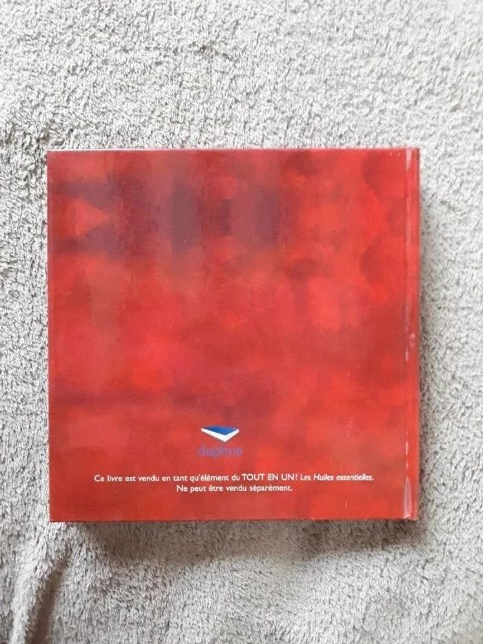 Livre Les huiles essentielles - photo numéro 2