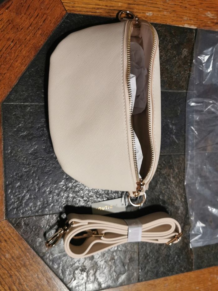 Sac banane beige en cuir synthétique neuve - photo numéro 4