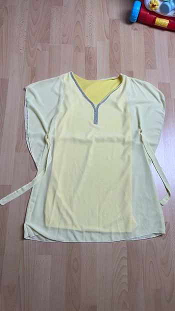 Tunique jaune avec strass