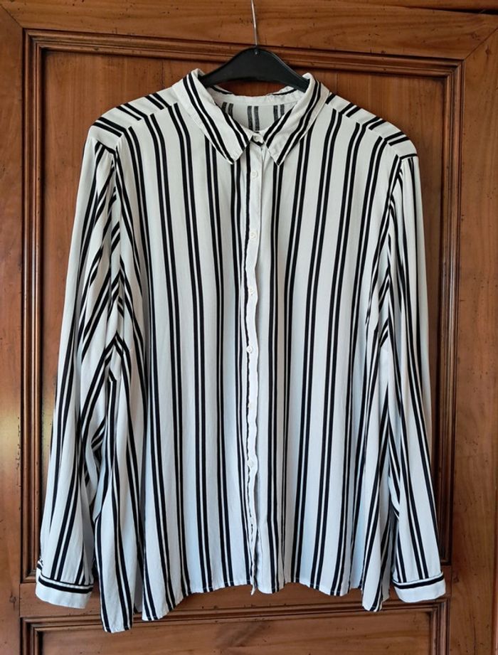 Chemise NEUVE pour femme taille 54 / 56 - photo numéro 5