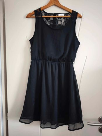 robe noire Only