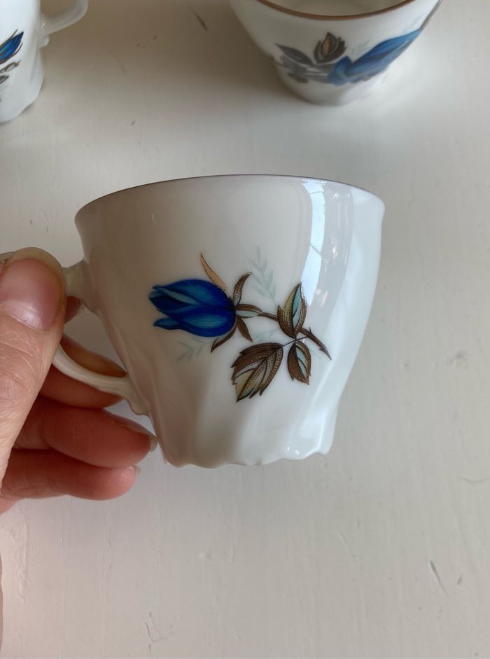 Tasses en porcelaine - photo numéro 2