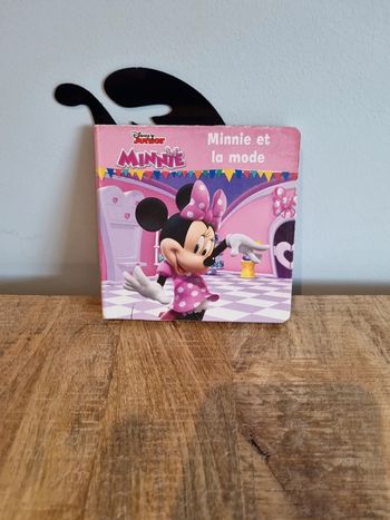 Livre enfant disney junior minnie et la mode