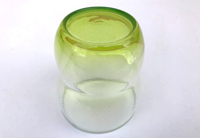 2 verres anciens Verre coloré transparent - photo numéro 3