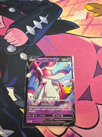 Carte Pokémon Nymphalie célébration 