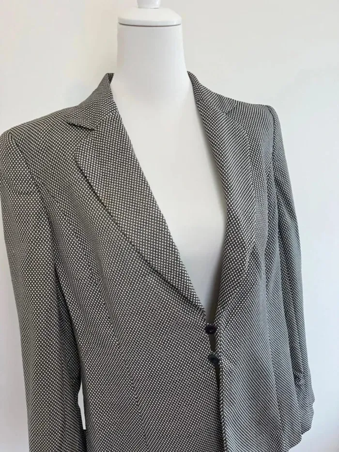 Blazer Escada femme gris taille 42 en laine et soie parfait état - photo numéro 3