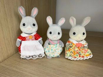 Lot de lapin gris sylvanian families