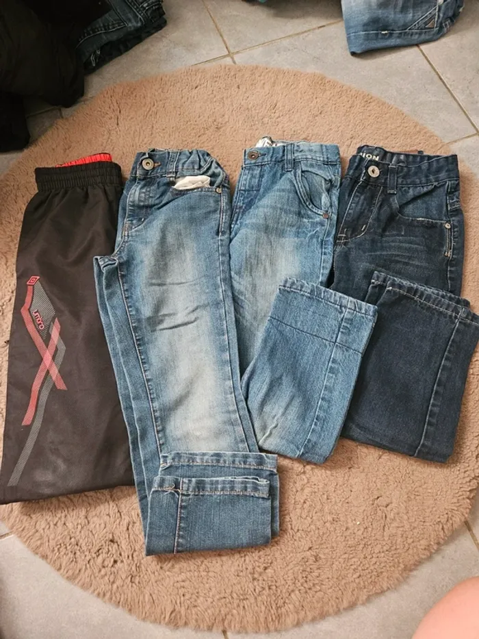 Lot pantalons 8 ans