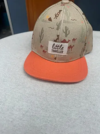 Casquette tape à l’œil orange et marron 9-18 mois