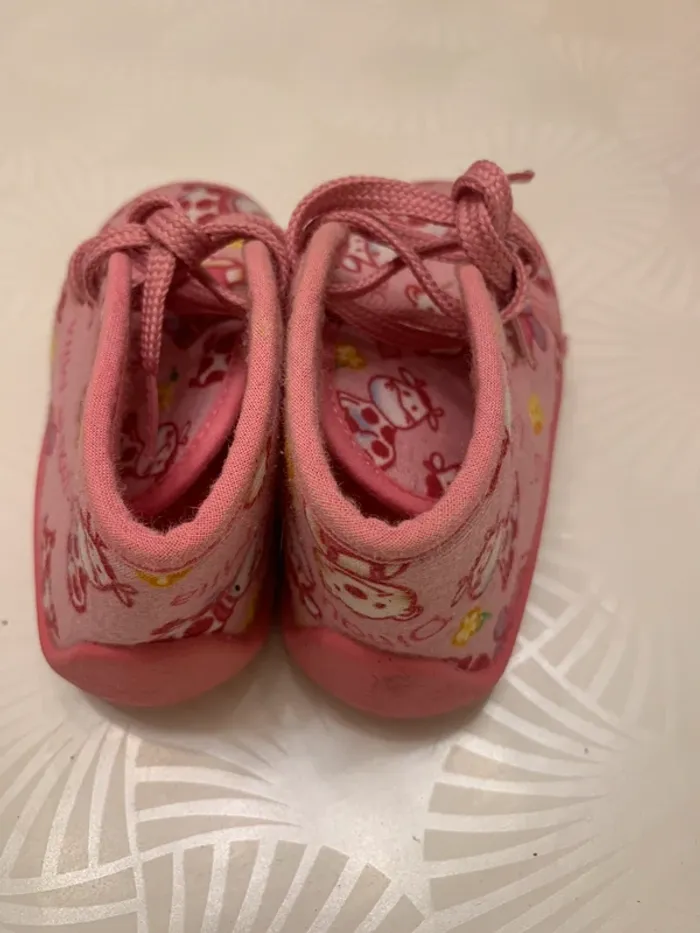 Chaussons fille 20 - photo numéro 2