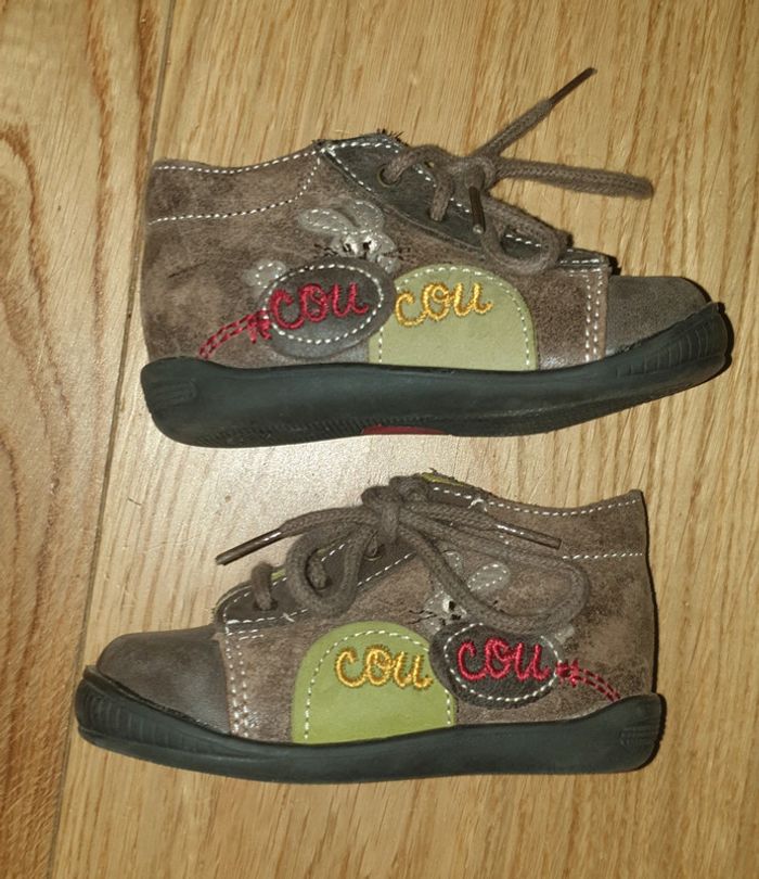 Chaussures neuves 19 - photo numéro 2