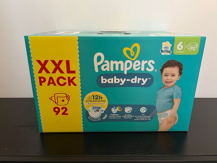 Couches Pampers taille 6