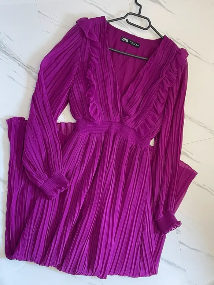 Robe midi plissé Zara taille XS - photo numéro 4
